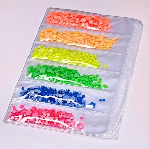 Roniki fluoreszkáló neon strasszkő - SS4-SS20 méretben 